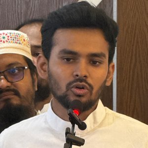 দেশের কোন জেলা এনসিপির রোল মডেল হবে, জানালেন আসিফ মাহমুদ