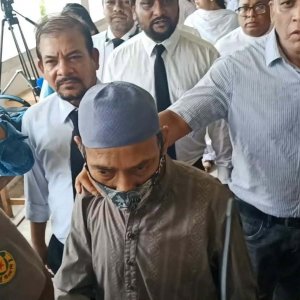 রায় শুনতে আদালতে রামিসার বাবা