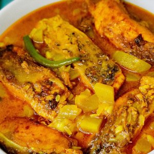 গ্রীষ্মের দুপুরে ভাতের সেরা সঙ্গী লাউ মাছের ঝোল