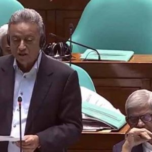 ইসলামী ব্যাংক বিএনপির হাতেই সবচেয়ে নিরাপদ: অর্থমন্ত্রী