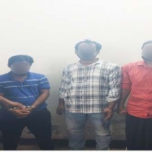চোরাই স্বর্ণালঙ্কার ও অনলাইন জুয়ার চক্রে জড়িত ৬ জন