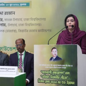 বৃক্ষরোপণের মাধ্যমে বাসযোগ্য পৃথিবী গড়ার আহ্বান ডা. জুবাইদা