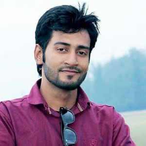 অন্ধকারে দাঁড়িয়ে থাকা ৩ জনকে দেখতে যাওয়া দুই যুবককে ছুরিকাঘা