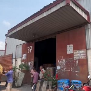 বিদেশ থেকে আনা ৬ কোটি টাকার মালামাল গায়েব করলো কে?