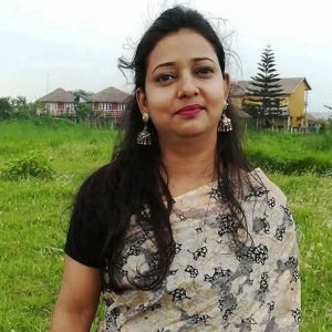 ছিনতাইকারীর হ্যাঁচকা টানে রিকশা থেকে পড়ে আহত সেই নারীর মৃত্যু