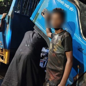 ‘আমরা খাবারের জন্যই রাস্তায় নেমেছি’