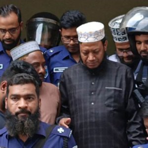 আত্মসমর্পণের পর স্থায়ী জামিন পেলেন আমির হামজা