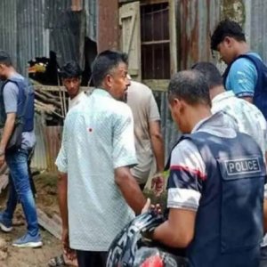 রাস্তা নিয়ে দুই গ্রামের মানুষের সংঘর্ষে নিহত ২