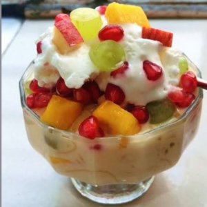 গরমে স্বস্তি দেবে মৌসুমি ফলের রঙিন সালাদ