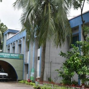গৃহকর্মী নির্যাতনের মামলায় পু‌লিশ দম্প‌তি গ্রেফতার