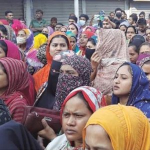 স্থায়ীভাবে বন্ধ ঘোষণা পোশাক কারখানা, একসঙ্গে বেকার ১৮০০ শ্রমিক