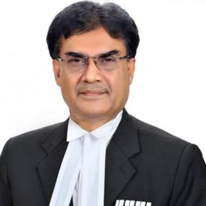 ‘জামায়াতপন্থি ডেপুটি ও সহকারী অ্যাটর্নি জেনারেলদের পদত্যাগ রাজনৈতিক স্ট্যান্টবাজি’