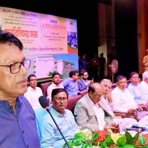 প্রশ্ন ফাঁস হলে কঠিন শাস্তি, কোনও ছাড় নায়: শিক্ষামন্ত্রী