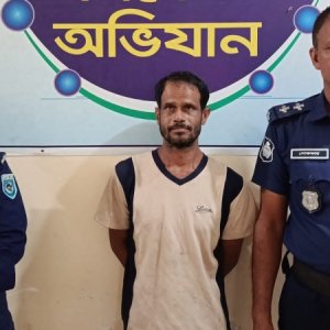 মাকে হত্যার পর ঘরে পুঁতে রাখার অভিযোগে ছেলে গ্রেফতার