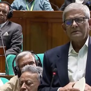 বিরোধী দলের আসনে ২০ কোটি টাকা বরাদ্দ: সংসদে এলজিআরডি মন্ত্রী