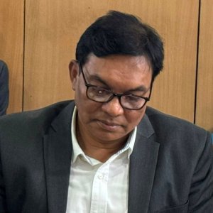 বাংলাদেশ ব্যাংকের নতুন ডেপুটি গভর্নর মো. সরোয়ার হোসেন