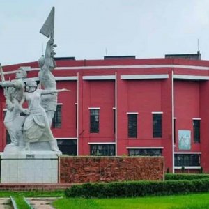 কৃষি বিশ্ববিদ্যালয়ের কর্মচারীরা ইউনিফর্ম না পরলে ভাতা বন্ধ