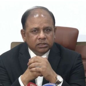 জুলাইয়ে কাদের হাতে স্নাইপার রাইফেল ছিল জানালেন চিফ প্রসিকিউটর