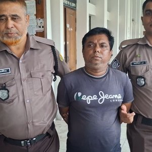 ঘুষের লাখ টাকাসহ গ্রেফতার বেবিচকের সাবেক কর্মকর্তার পাঁচ বছরের কারাদণ্ড 