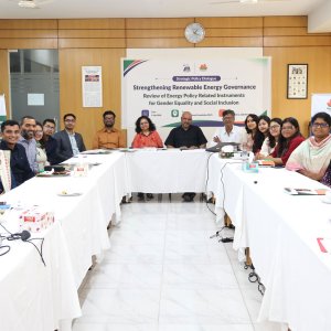 নবায়নযোগ্য জ্বালানি নীতিতে নারী ও প্রান্তিক জনগোষ্ঠীর অন্তর্ভুক্তির দাবি