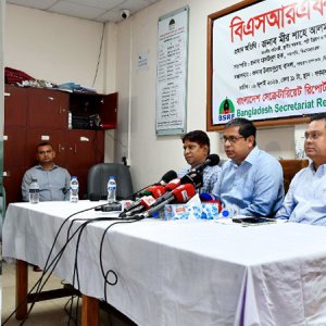 আমি প্রধানমন্ত্রীর বন্ধু নই, বিএনপির সাধারণ কর্মী: শাহে আলম
