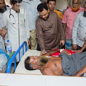 উত্তাল সমুদ্রে ৩ দিন ভেসে ভেসে যেভাবে প্রাণ নিয়ে ফিরলেন আল আমিন
