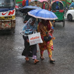 সকালে ৩ ঘণ্টায় ঢাকায় ২৮ মিলিমিটার বৃষ্টি, থামবে কখন?