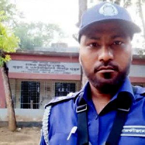 তদন্তে গিয়ে প্রবাসীর স্ত্রীর সঙ্গে অনৈতিক সম্পর্কের অভিযোগ, পুলিশ কর্মকর্তা প্রত্যাহার