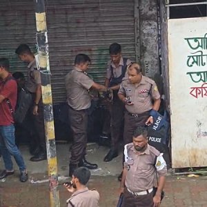 শিক্ষার্থীদের লং মার্চ: সতর্ক অবস্থানে আইনশৃঙ্খলা বাহিনী