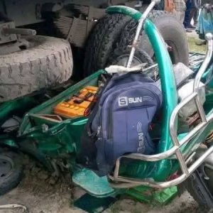ট্রাকের নিচে অটোরিকশা চাপা পড়ে প্রাণ গেলো ৩ জনের