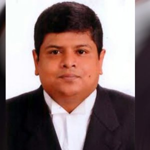 পদত্যাগ করলেন ডেপুটি অ্যাটর্নি জেনারেল এমরান খান