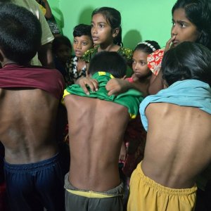 ‘আর্জেন্টিনা বাঁশ খাইছে’ গানে ক্ষিপ্ত শিক্ষক, তার দিয়ে পেটালেন ১৭ শিশু শিক্ষার্থীকে 