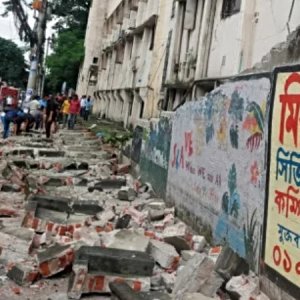 টিসিবির লাইনে দেয়ালধসের ঘটনায় নিহত বেড়ে ২