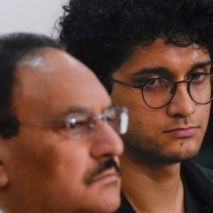 সমঝোতার ইঙ্গিত: সরকারের আশ্বাসে নমনীয় সিজেপি