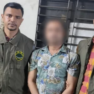 ধর্ষণ মামলার পলাতক আসামি গ্রেফতার