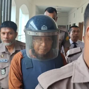 খালেদা জিয়ার বাসার সামনে বালুর ট্রাক-পিপার স্প্রে: জগলুল পাশা ৭ দিনের রিমান্ডে 