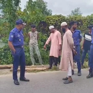বাস থামিয়ে ৫৭ লাখ টাকা লুট, ‘মূল পরিকল্পনাকারী এক নারী’