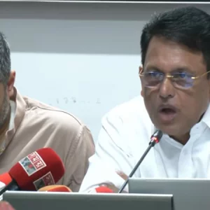 এসএসসির ফল ‘বিপর্যয়’, শিক্ষামন্ত্রী বললেন ‘মন খুলে গান গাওয়া যায়, নম্বর দেওয়া যায় না’