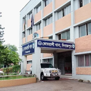 ‘ওসি কোথায়?’ প্রশ্নের পর থানাতেই সিআইডি ইন্সপেক্টরকে থাপ্পড়, কৃষকদল নেতা আটক