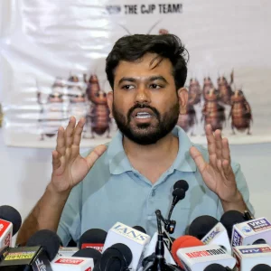 ১৫ আগস্ট আবার আন্দোলনে নামছে ককরোচ পার্টি, এবার দাবি কী?
