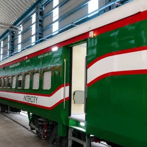 বাংলাদেশকে ২০ কোচের ট্রেন দিতে প্রস্তুত ভারত