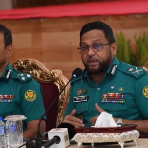 মাদকের বিরুদ্ধে জিরো টলারেন্স নীতি অনুসরণের নির্দেশ ডিএমপি কমিশনারের
