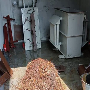 বগুড়ায় সার কারখানা থেকে সাড়ে চার লাখ টাকার মালামাল লুট