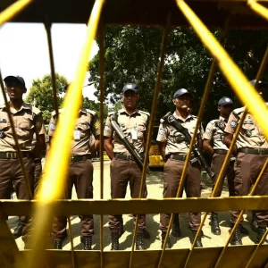 ৩২ এ শ্রদ্ধা জানাতে গিয়ে যুবলীগকর্মী আটক