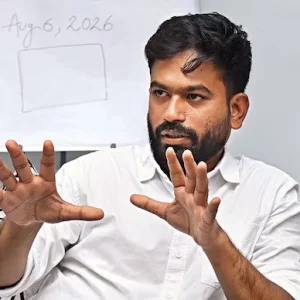 এবার ‘স্কুল ঠিক করো’ আন্দোলনে ককরোচ জনতা পার্টি