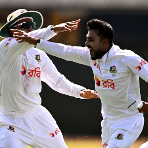 অস্ট্রেলিয়ায় ঐতিহাসিক জয় পেতে বাংলাদেশের দরকার ৫৭ রান