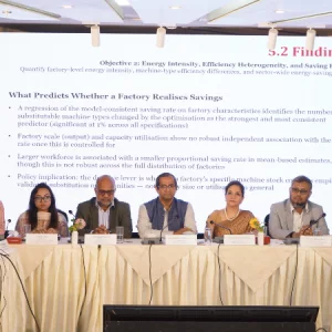 ‘পোশাক খাতে কার্বন নিঃসরণ কমানোর বিকল্প নেই, বাধা কর ও অর্থায়নে’