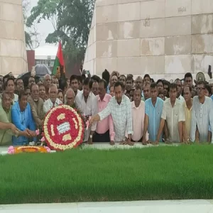 জিয়াউর রহমান ও খালেদা জিয়ার সমাধিতে বিএনপির স্থায়ী কমিটির নতুন চার সদস্যের শ্রদ্ধা