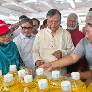 ঢাকা দক্ষিণ সিটিতে ‘বর্জ্যের বিনিময়ে ভাসমান বাজার’