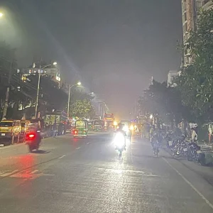 পুলিশ যদি রাতে একা না চলতে পারে সাধারণ মানুষ কী করবে?